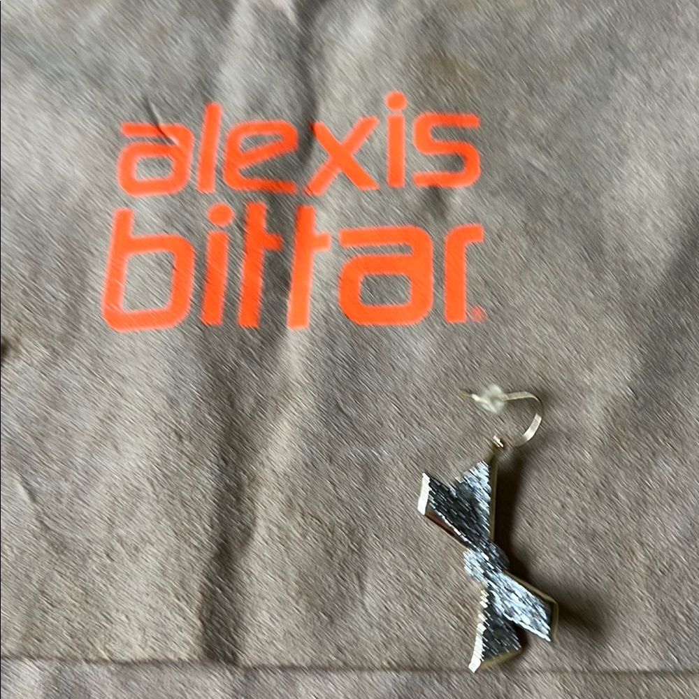 Alexis Bittar Silver Textured Bow Earring new never used